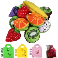 Sac fourre-tout pliable en forme de fraise pomme carotte fruit imprimé de logo personnalisé Sac d'épicerie pliable réutilisable en polyester 190T