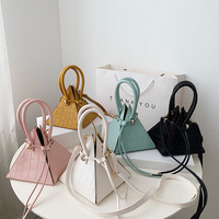 2025 New PU Crocodile Print Dreieck Pyramide Tasche Frauen Kordel zug Cross body Geldbörse mit Top Griff Korean Origami Geometric Tote