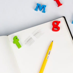 <span class=keywords><strong>Gommes</strong></span> miniatures amusantes et colorées en forme d'alphabet anglais et arabe pour enfants - Product Image 5