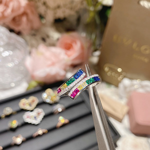 แหวนเงินแท้ S925 รุ่นใหม่ ประดับด้วยทัวร์มาลีนสีรุ้ง ดีไซน์หรูหรา ฝังเพชรระยิบระยับ แหวนแบบเปิดปรับขนาดได้ - Product Image 2