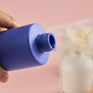 Botella de Tóner Redonda con Tapa de Rosca de HDPE, Botella de Loción Corporal Cosmética de HDPE Mate Suave al Tacto, Color <span class=keywords><strong>Azul</strong></span> <span class=keywords><strong>Marino</strong></span> Personalizado - Product Image 4