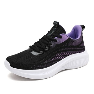 Chaussures de sport de style nouveau pour hommes et femmes, légères, à semelle souple, pour la course et la marche. - Product Image 5