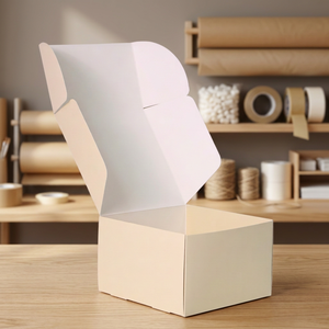 Boîtes d'expédition auto-érectables en papier couché recyclable avec dorure à chaud pour l'emballage de chapeaux et de vêtements - Product Image 3