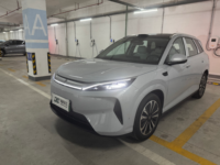 Подержанный BYD Yuan Plus 2026 года, леворульный, среднеразмерный гибридный кроссовер с низким пробегом, для продажи по всему миру