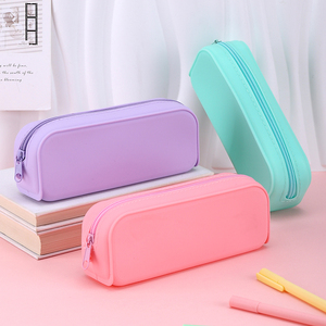 Étui à crayons en silicone personnalisé de haute qualité, pochette à stylos portable, durable et élégante pour les fournitures scolaires - Product Image 2
