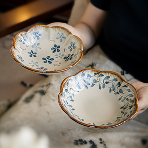 จานดอกไม้เซรามิกขนาด 6 นิ้ว รุ่นใหม่คุณภาพสูง XUANHUI จานผลไม้ จานของหวาน จานเล็ก ดีไซน์หรูหราแบบเรโทร ใช้กับไมโครเวฟได้ - Product Image 1