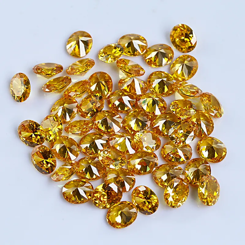 Pedra preciosa oval da clareza superior cz ouro amarelo sintético
