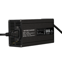 Chargeur de batterie lithium-ion XIETONG certifié CE FCC ETL C600M 24V 48V 72V 10A pour moto électrique avec affichage
