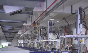 سكين متعدد الاستخدامات احترافي بشفرة قابلة للكسر 18 مم مع زر قفل أمان ومقبض بلاستيكي خفيف الوزن لقطع الكرتون في المكتب - Product Image 4