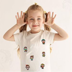 Parches Bordados Termoadhesivos de Niña y Niño para Decoración de Ropa y Bolsas Infantiles - Product Image 3