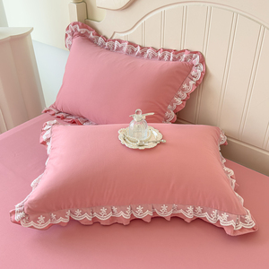 Set di Biancheria da Letto in Pizzo Rosa Antico con Volant, Stile Principessa, Set 4 Pezzi con Copripiumino e Decorazioni in Pizzo, Arredo Romantico per Camera da Letto - Product Image 3