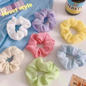 Scrunchies en gaze multicolores, élastiques pour cheveux, accessoires capillaires en tissu pour usage quotidien, collection Printemps 2024 - Product Image 1