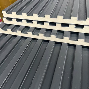 Toit isolé en polyuréthane aluminium de la Grande Muraille extérieur Panneau sandwich en Pu Villa d'occasion - Product Image 5