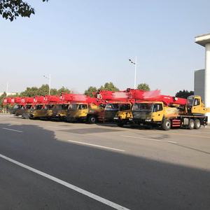 Grue de camion ultra-lourde de 180 tonnes, grue à flèche télescopique STC1800 avec une grande capacité de levage - Product Image 3