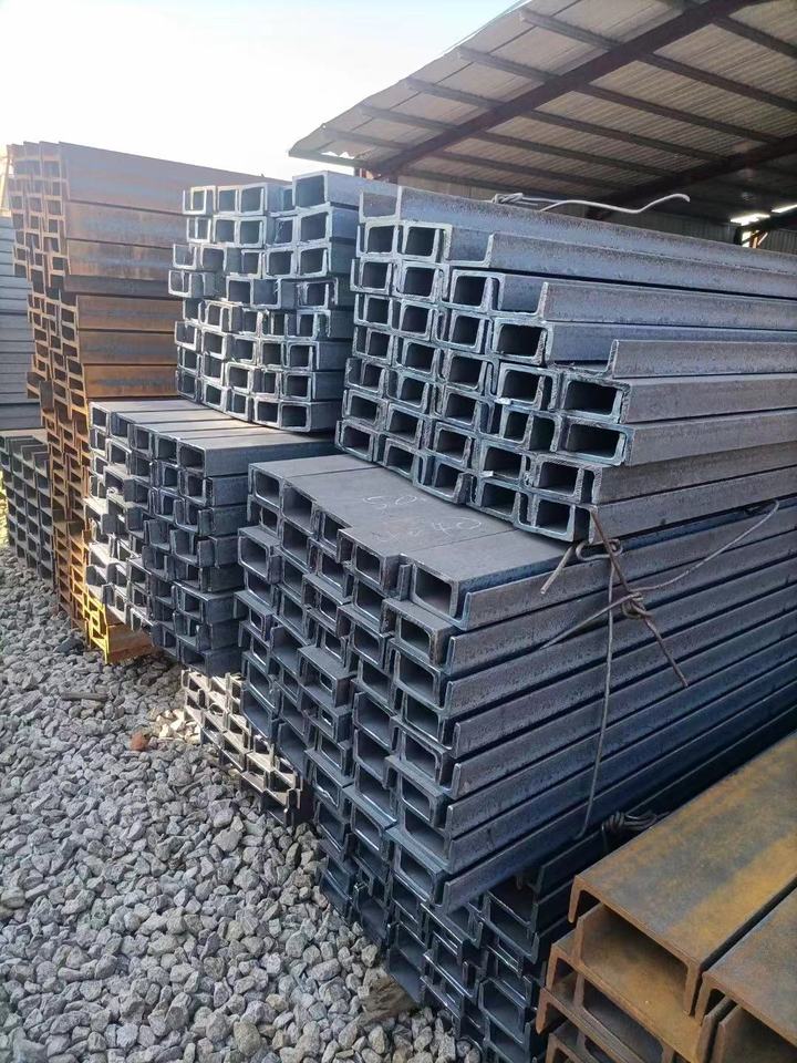 C4 X 5.4 X 40 steel channel C4 X 5.4 X 40 steel channel