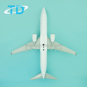 Innovador Modelo de Avión Boeing 737-800 a Escala 1/80 de 47 cm para Regalos Empresariales - Product Image 6