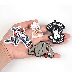Llaveros Personalizados de Goma 2D/3D a Precio de Fábrica, Llaveros Ecológicos de PVC Personalizados, Llaveros de Silicona Suave OEM - Product Image 3