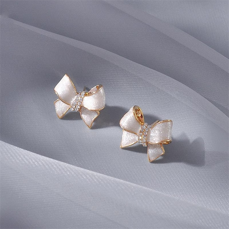Earrings Style 6
