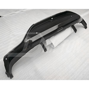 Panel central del parachoques trasero de fibra de carbono completamente expuesto para McLaren Artura - Product Image 4