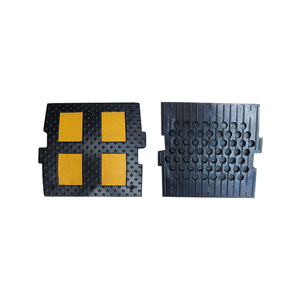 Ralentisseur en caoutchouc robuste 500x500x50mm, capacité statique 50T, capacité de charge moyenne 12,5 kg, embout de 4 kg, pour la sécurité des portails scolaires - Product Image 6
