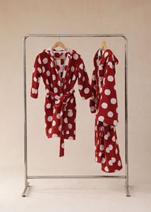 <span class=keywords><strong>Accappatoio</strong></span> da Bagno in Cotone a Pois Rosso Brillante di Alta Qualità per Bambini e Donne, <span class=keywords><strong>Set</strong></span> Familiare Retrò per Doccia e Spa - Product Image 5