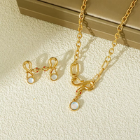 Collier tendance avec pendentif animal en perle plaqué or, design de créateur, personnalisé, simple, chaîne en boîte rouge, style boutique