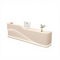 Comptoir de réception moderne incurvé avec éclairage LED blanc pour salon de beauté, bureau, hôtel, spa, hall d'entrée