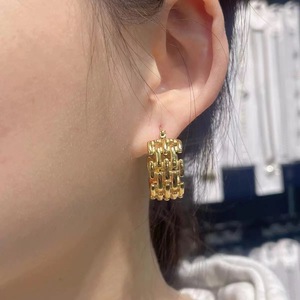 <strong>Fashion</strong> Weaving Design Gold-Plated Stainless Steel Huggies Earrings Women's Hoop Earrings Wholesale Bulk <strong>Supply</strong> <strong>Cheap</strong> Alloy - Product Image 4