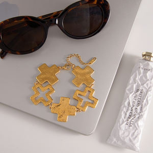 J & D Vintage 18K altın paslanmaz çelik dövme çapraz bilezikler - Product Image 5