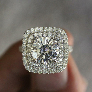 Anello Scintillante con Zirconi Incastonati per Donne, Elegante Gioiello da Dito alla Moda - Product Image 2