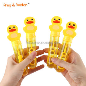 <span class=keywords><strong>Tik</strong></span> <span class=keywords><strong>tok</strong></span> vente chaude jouets d'été mariage, utilisation d'activité intérieure en plein air, bulles fête faveurs mini bulles baguette pour les enfants - Product Image 1
