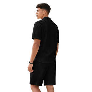 Ensemble d'été 2 pièces rayé pour hommes, personnalisable avec logo, chemise décontractée à col cubain et short, tenue de loisirs en gros - Product Image 3