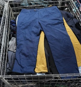 Pantaloni Eleganti da Uomo Usati, Vendita all'Ingrosso di Pantaloni Formali, Fornitore di Stock <span class=keywords><strong>in</strong></span> Grandi Quantità per Uniformi da Ufficio e Lavoro - Product Image 3