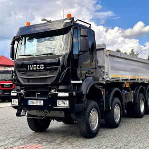 Camion benne Iveco Trakker 450 6x4 d'occasion 2015, capacité 41t, moteur diesel, transport lourd, camion benne basculante à conduite à gauche - Product Image 1