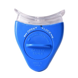 Kit de Blanqueamiento Dental con Luz LED Azul/Blanca de 5 Leds para Uso Doméstico, Tratamiento de 15-25 Minutos, Dispositivo Portátil con Certificación CE/CPSR/RoHS - Product Image 6