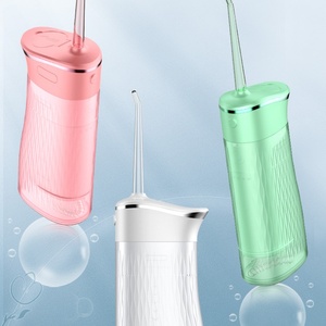 Hydropulseur dentaire électrique portable sans fil étanche avec 4 embouts - Product Image 6