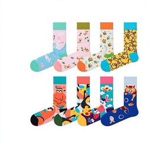Calcetines AB con Diseño Asimétrico, Modernos y Originales, Estampado Jacquard Colorido, Medias Altas, para Parejas, 73% Algodón, Absorbentes de Sudor, para Uso Diario - Product Image 1