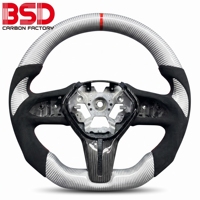 Volant en fibre de carbone forgé adapté aux Infiniti Q50 Q60 2013-2022, personnalisation du moyeu de volant sport en cuir de haute qualité