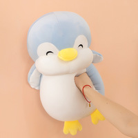 Usine Offre Spéciale Mignon Pingouin En Peluche Jouet avec Couronne Doux Bébé Cadeaux Belle Canard Type Rempli PP Coton CE Certifié Jouet Pour Enfants