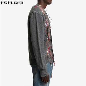 Cardigan en tricot découpé OEM/ODM pour hommes, motif Argyle anthracite, déstructuré, col en V, style streetwear, pulls pour hommes, fabricants en gros - Product Image 2