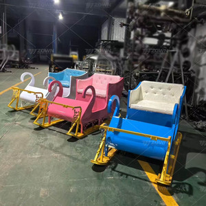 Trineo Navideño de Madera Vintage Hecho a Mano de Alta Calidad, Diseño Moderno, Decoración de Mesa en Oferta - Product Image 5