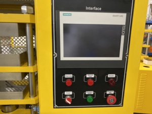 Machine de presse à chaud et à froid intégrée pratique pour la comparaison des matériaux - Product Image 3