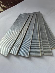 <span class=keywords><strong>Pistola</strong></span> <span class=keywords><strong>de</strong></span> <span class=keywords><strong>clavos</strong></span> <span class=keywords><strong>de</strong></span> fila <span class=keywords><strong>de</strong></span> aire recto galvanizado neumático <span class=keywords><strong>de</strong></span> alto rendimiento vástago liso (F15 F20 F25 F30) - Product Image 2