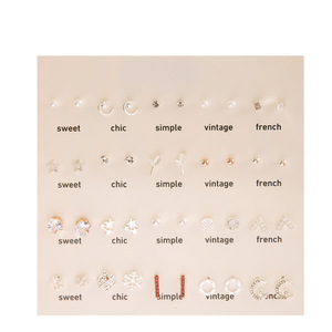 Boucles d'oreilles à la mode, 20 paires, perles blanches, mini cœur, flocon de neige, design creux, pour femmes, cadeau - Product Image 5