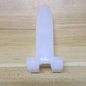 Doigt de désherbage en nylon plastique neuf pour moissonneuse-batteuse 588/688, vente en gros d'usine - Product Image 3