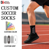 Chaussettes de football de compression rembourrées, chaussettes athlétiques mi-mollet avec soutien de la voûte plantaire, imprimé dessiné à la main pour jeunes, logo personnalisé