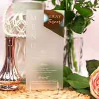 Cartes de menu givrées personnalisées avec acrylique miroir doré et cartes de table de menu personnalisées