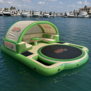 Gommone Gonfiabile a Tenda con Zona Relax Ombreggiata e Piattaforma Trampolino Integrata per Giornate di Divertimento Acquatico nel Lago Forestale - Product Image 1
