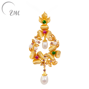 UM Jewelry's Modern 925 Silver Zircon Flower Shape Pendant 18K Gold Plated Unisex Daily Wear Wedding Anniversary <b>Gift</b> - Product Image 1