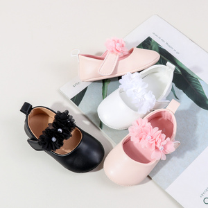 Whosale Pearl Flower <strong>Hook</strong>&amp;<strong>loop</strong> Anti-slip Princess Baby Newborn Girls Shoes - Product Image 3